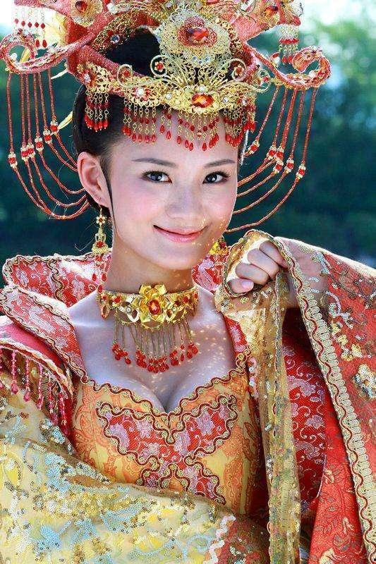 薛平贵与王宝钏花絮,薛平贵荣归故里情深缘浅